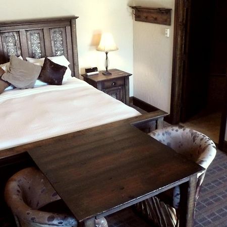 Rustic Creek Ranch Resort At North Jellystone Park バーレソン エクステリア 写真