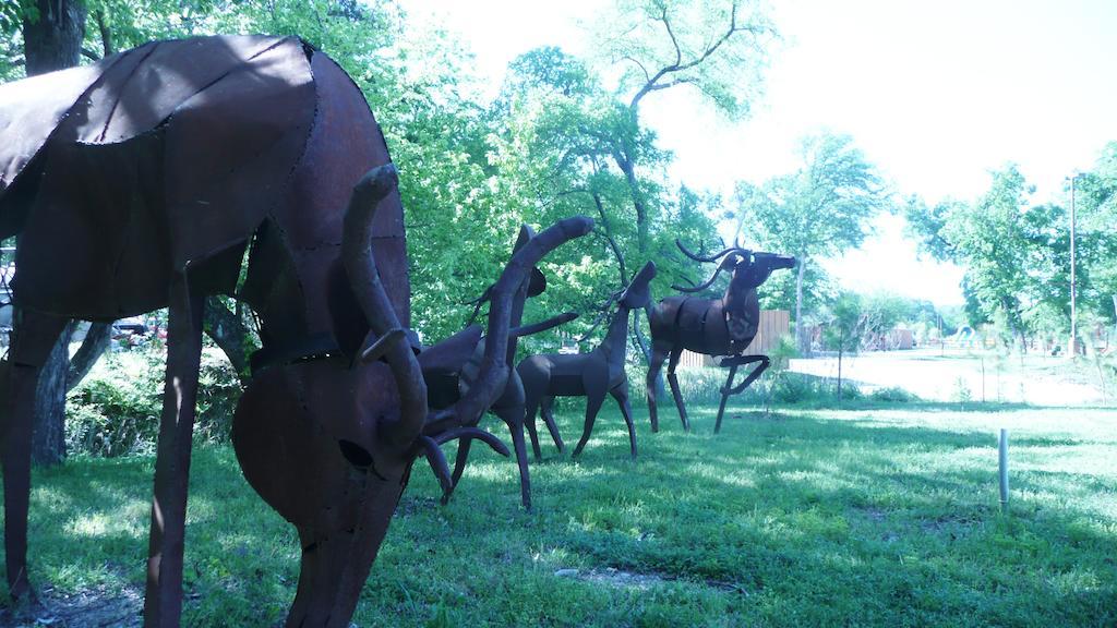 Rustic Creek Ranch Resort At North Jellystone Park バーレソン エクステリア 写真