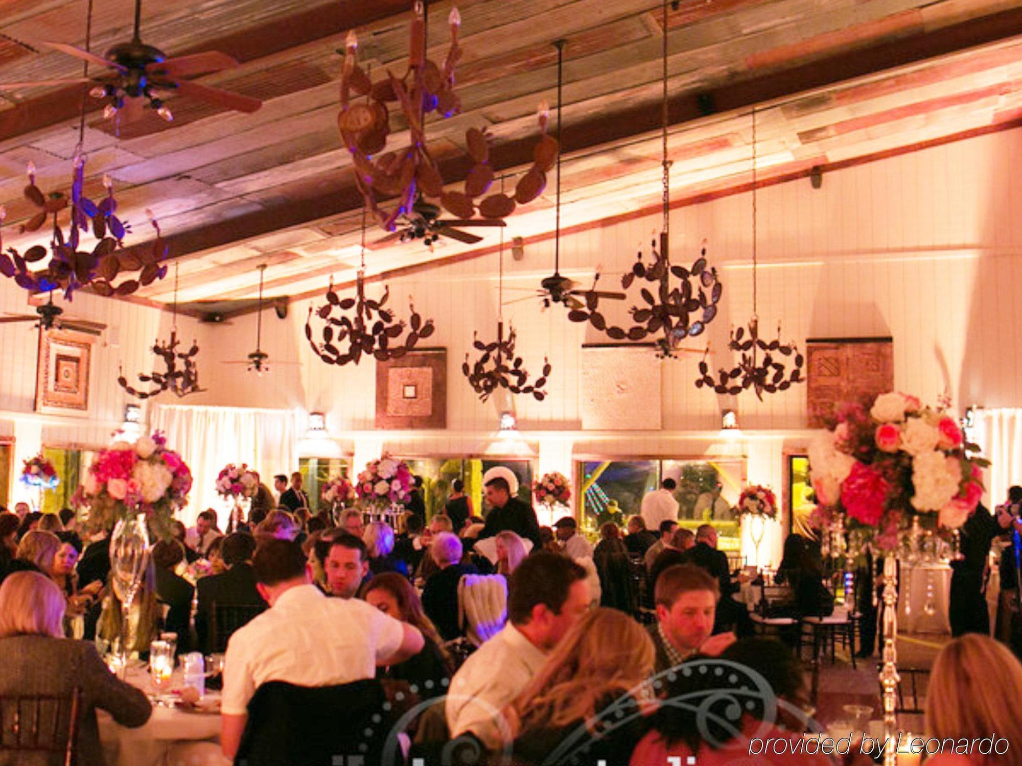 Rustic Creek Ranch Resort At North Jellystone Park バーレソン エクステリア 写真